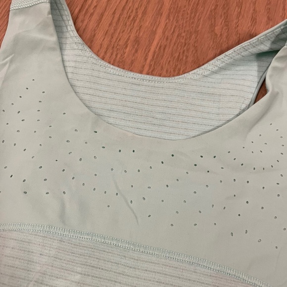 Lululemon Back Tie Tank Top Seafoam - Picture 5 of 7